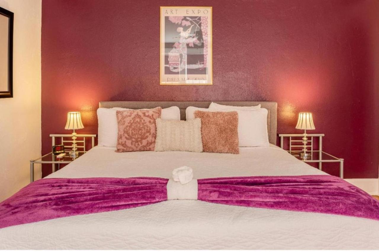 King Bed Walk To Downtown Διαμέρισμα Σεϊρασότα Εξωτερικό φωτογραφία